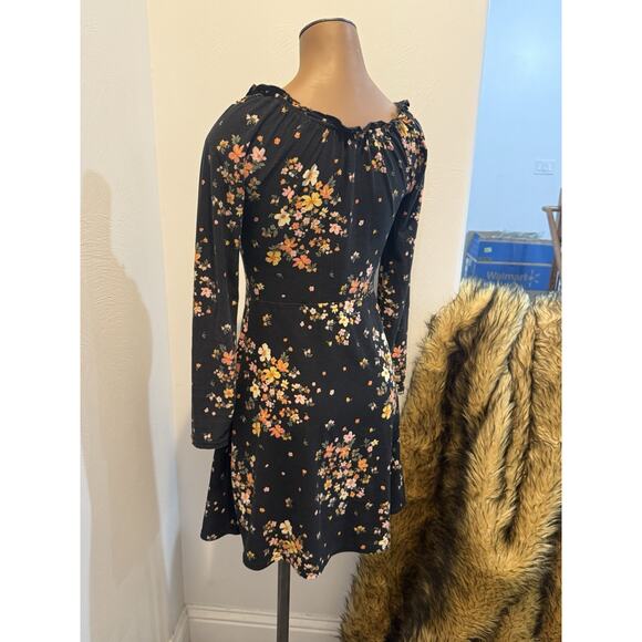 Women’s Black, Long, Sleeved, Soft Cotton Dress Floral Size Small - Picture 5 of 7